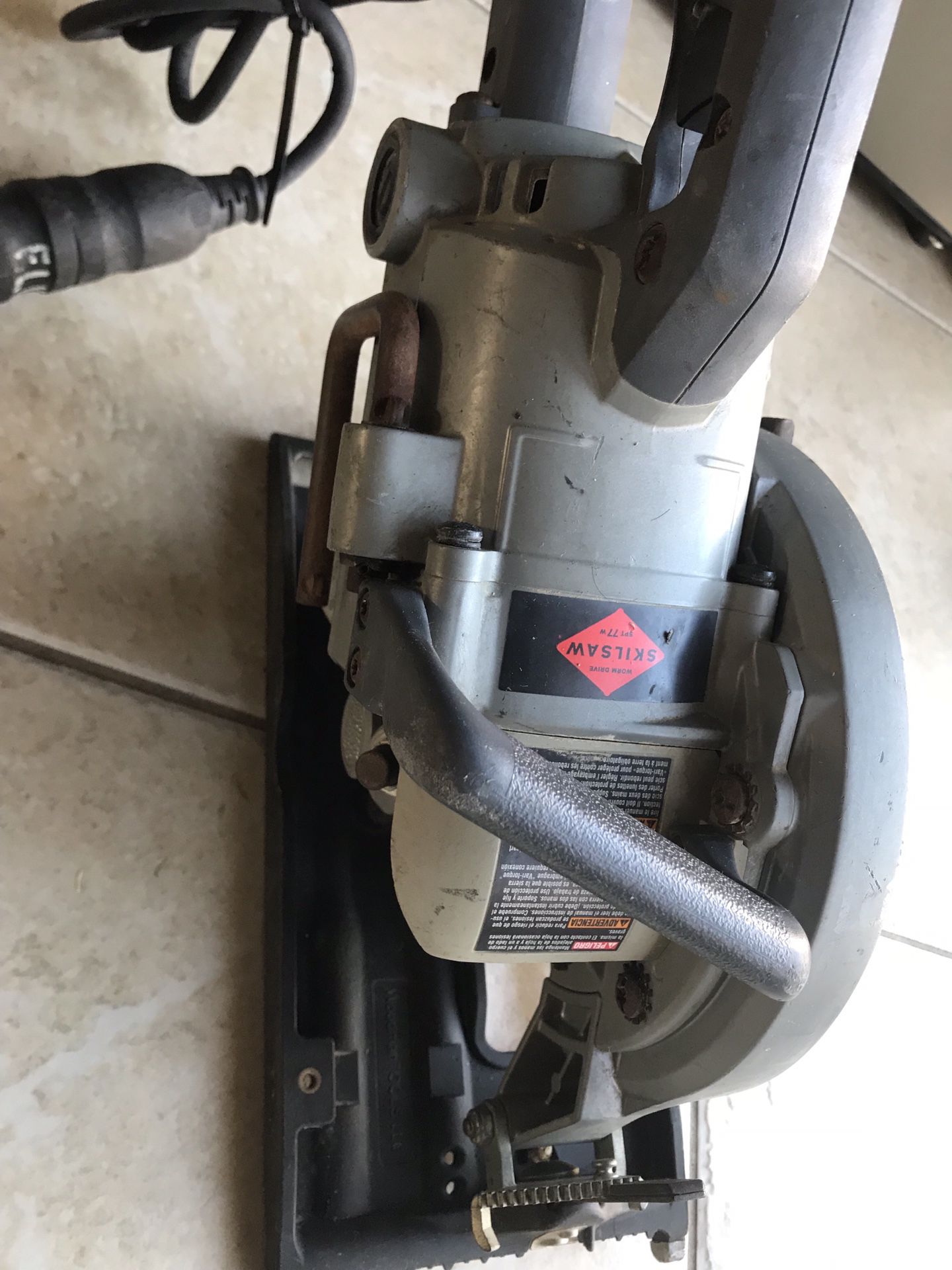 SKIL HD77 13 Amp 7-1/4-Inch Worm Drive Saw for Sale in San Diego, CA  OfferUp