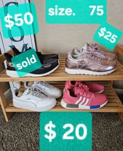 Shoes Size  7 1/2