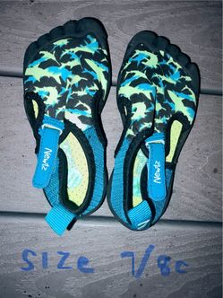 Newtz Kids Water Shoes Size 7/8C
