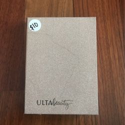 Ultra Eyeshadow Booklet 