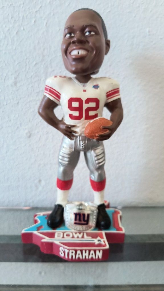 Michael Strahan N.Y. Giants NFL Forever Collectibles Super Bowl XLII (Champions) Lmt. Ed. Bobblehead!!!