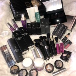 HUGE LOT of MAKEUP AND SKIN CREAM