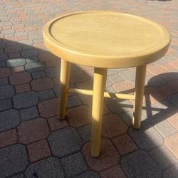 Cute Little Wood Table