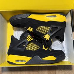 Jordan 4 Thunder Size 10.5