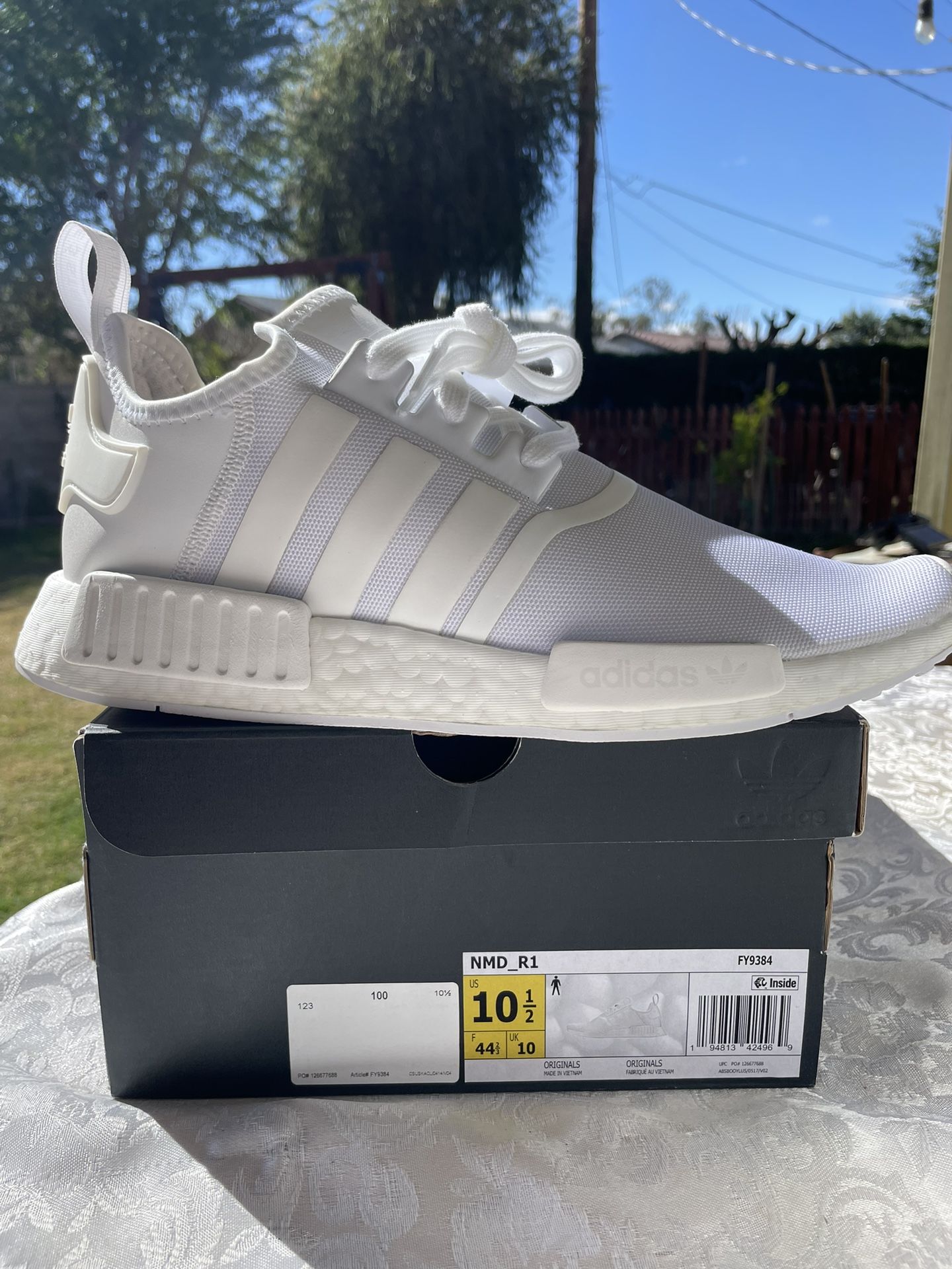 Mens Adidas NMD_R1