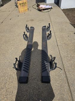 2021+ Ford F2/350 Steps