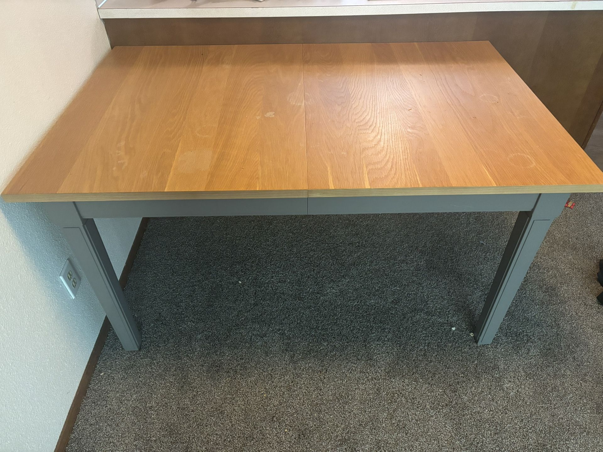 FREE table! Must be gone tonight 9/30