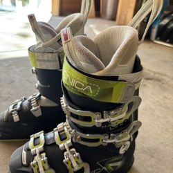 Technica mach1 lv w size 24.5. 