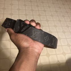 Louis Vuitton Belt( Black)