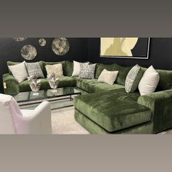 New Green Chenille Sectional With Chaise 