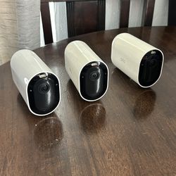 Arlo Pro 4