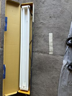 4 Foot LED Shop Light