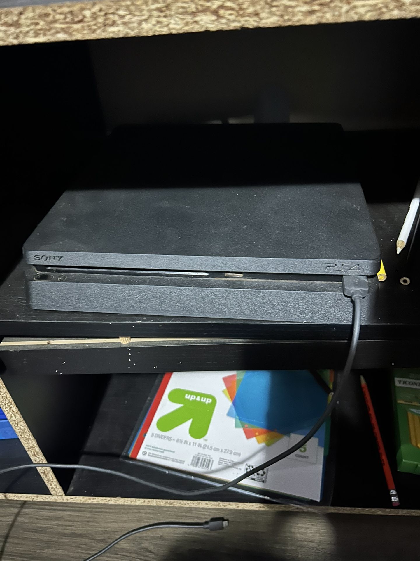 PlayStation 4 Slim 500GB 