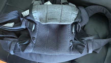 Baby bjorn baby carrier