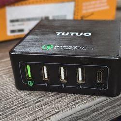 Qualcomm & Tutuo Smart 5 Port Fast USB charger