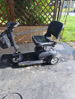 Mobility scooter