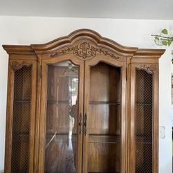 Free China Cabinet 