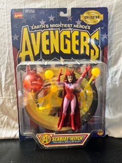 Marvel Avengers Scarlet Witch Collector's Edition Action Figure w/ Hex Blast