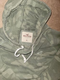 Hollister Camo Sweat Shirt 