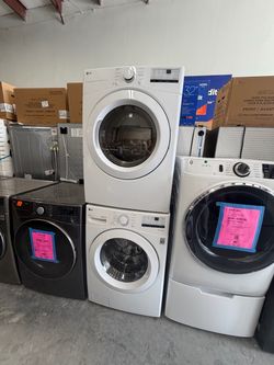 LG Front Load Washer and Dryer Stack