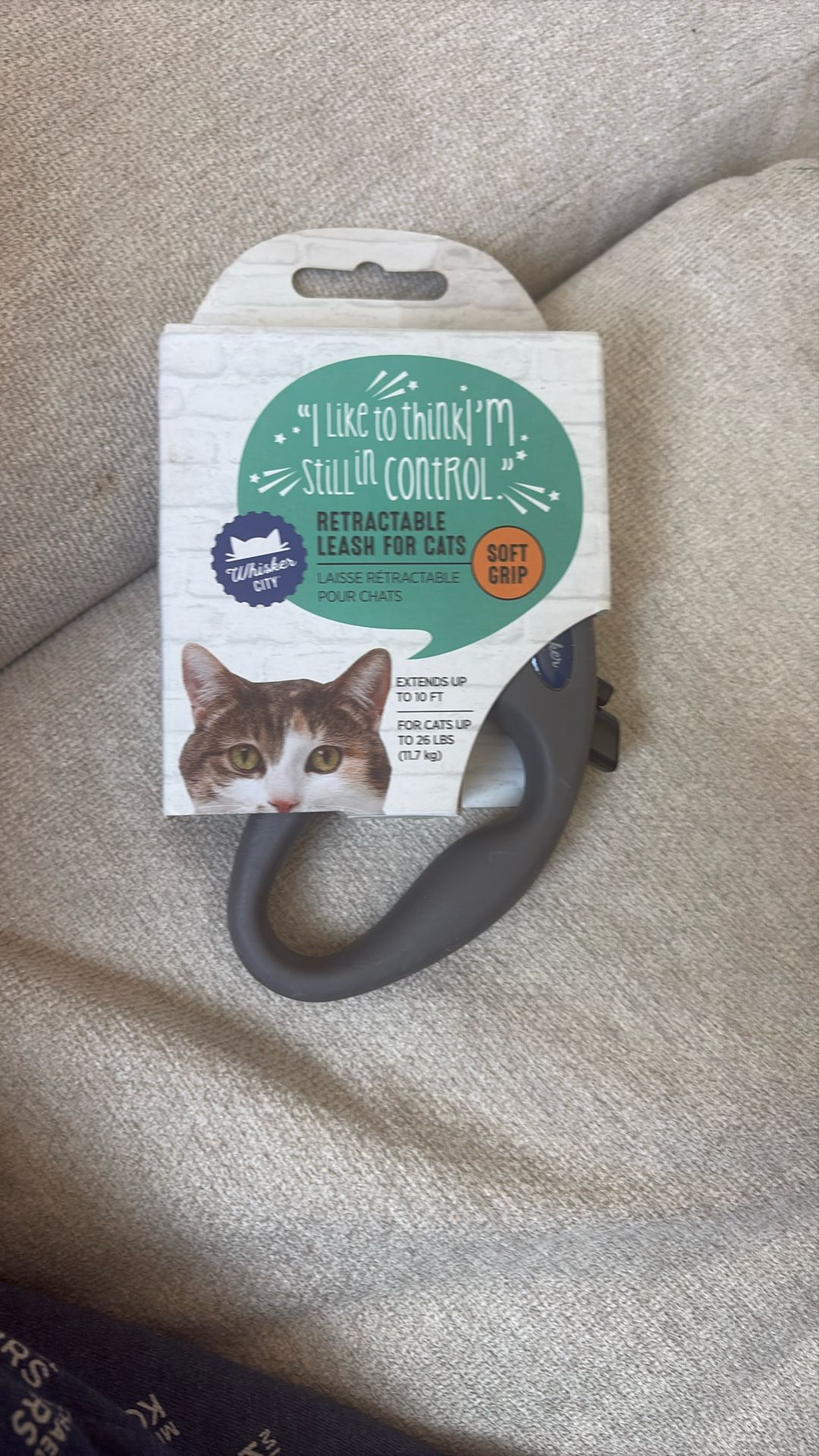 Retractable cat Leash