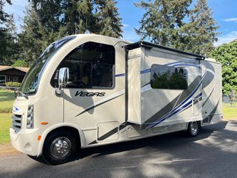 2014 24.1 Thor Vegas Class A Motorhome With Slide Out!