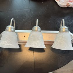 Bathroom Vanity Lights 