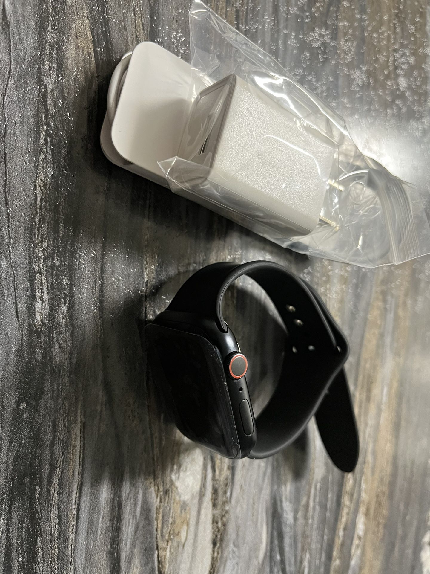 Apple Watch Series 8 45 Mm GPS and cellular Version 