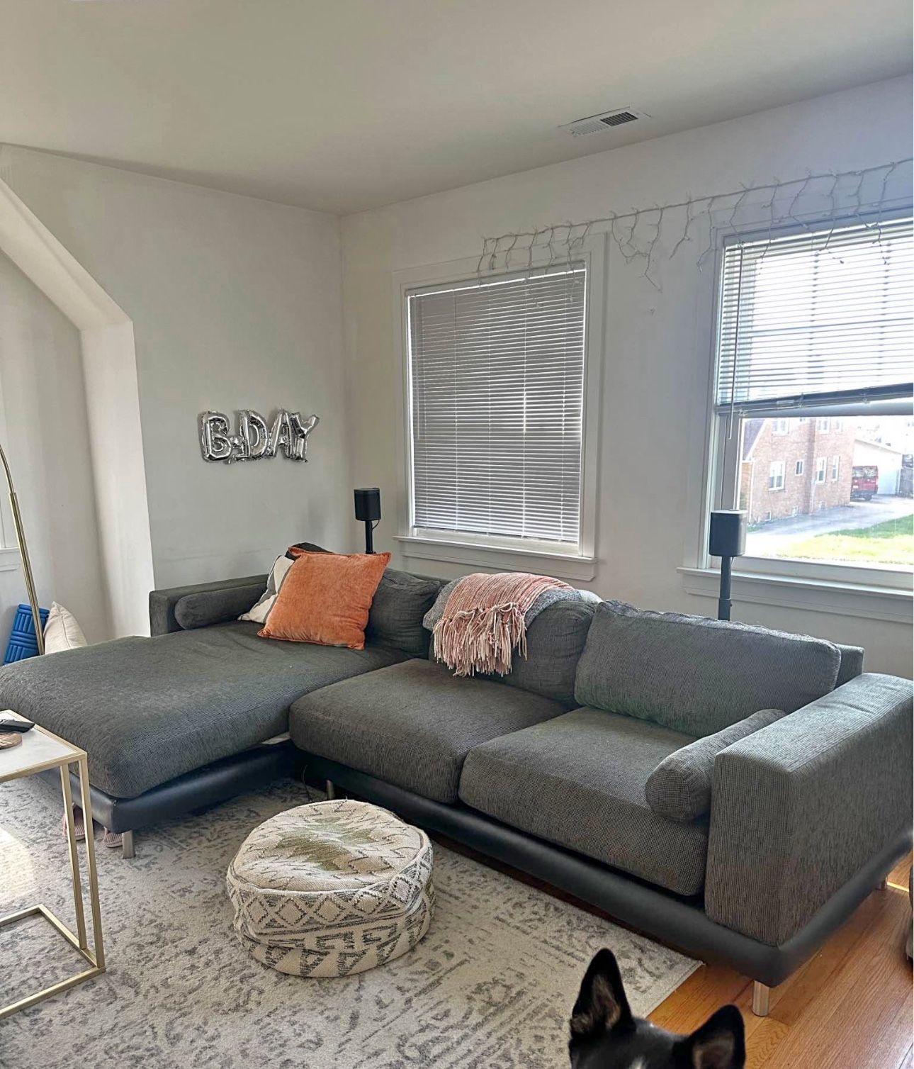 Domicile Sectional Couch