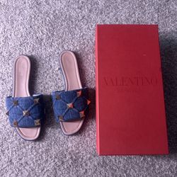 Valentino Garavani Roman Stud Quilted Denim Slides EU 39 w/ Box