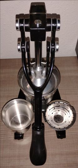 Industrial juicer