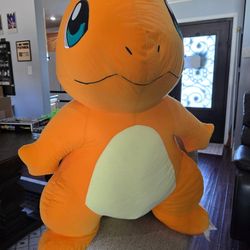 CHARMANDER LARGE PLUSH. NEW
