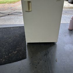 Mini Fridge