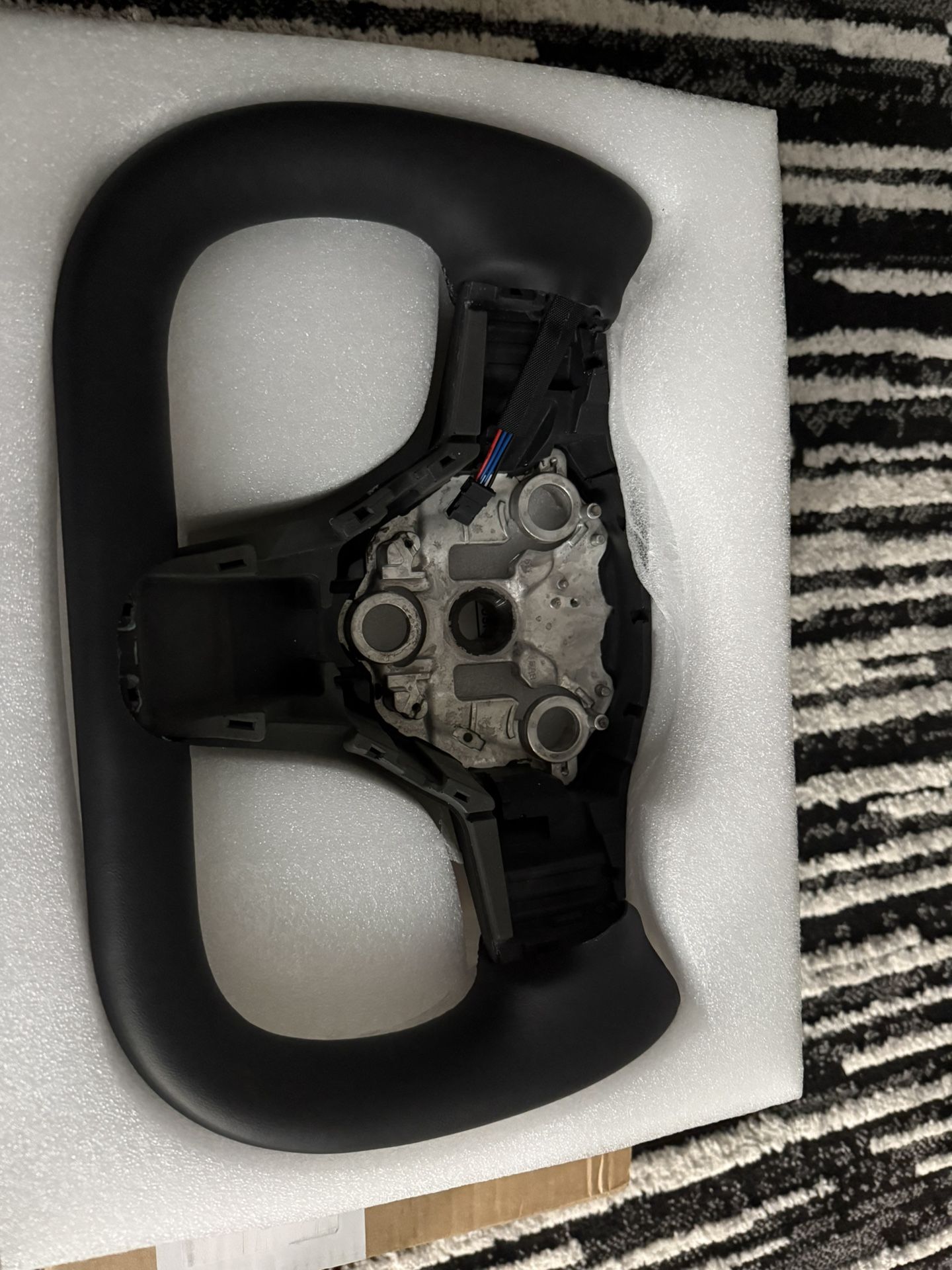 Tesla Yoke Steering Wheel