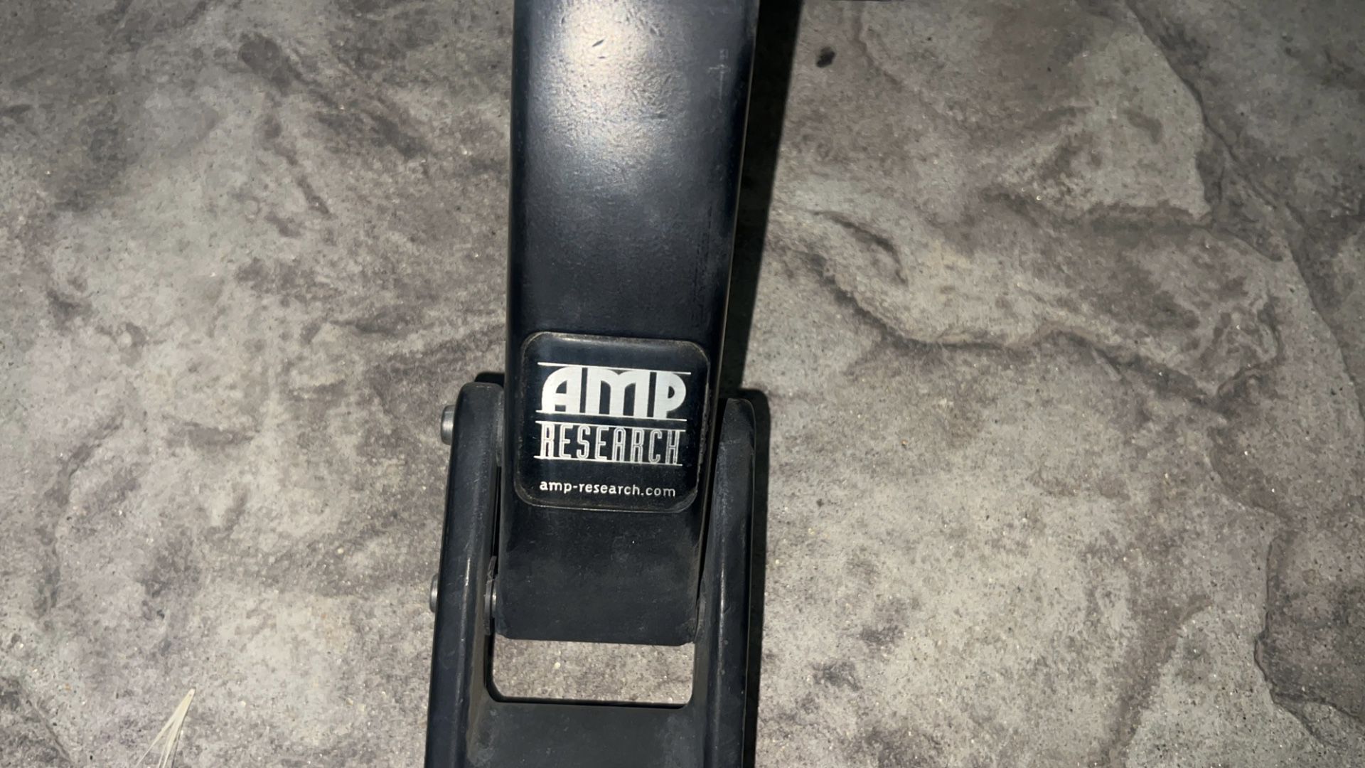 2000-2007 F250 Amp Research Power Steps