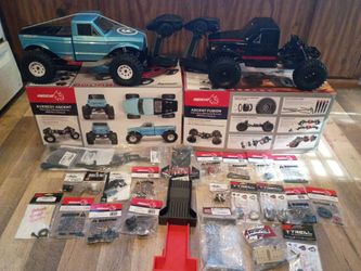 2 New 1/10 RC Crawlers