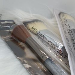 Women's Makeup Brush Tools 