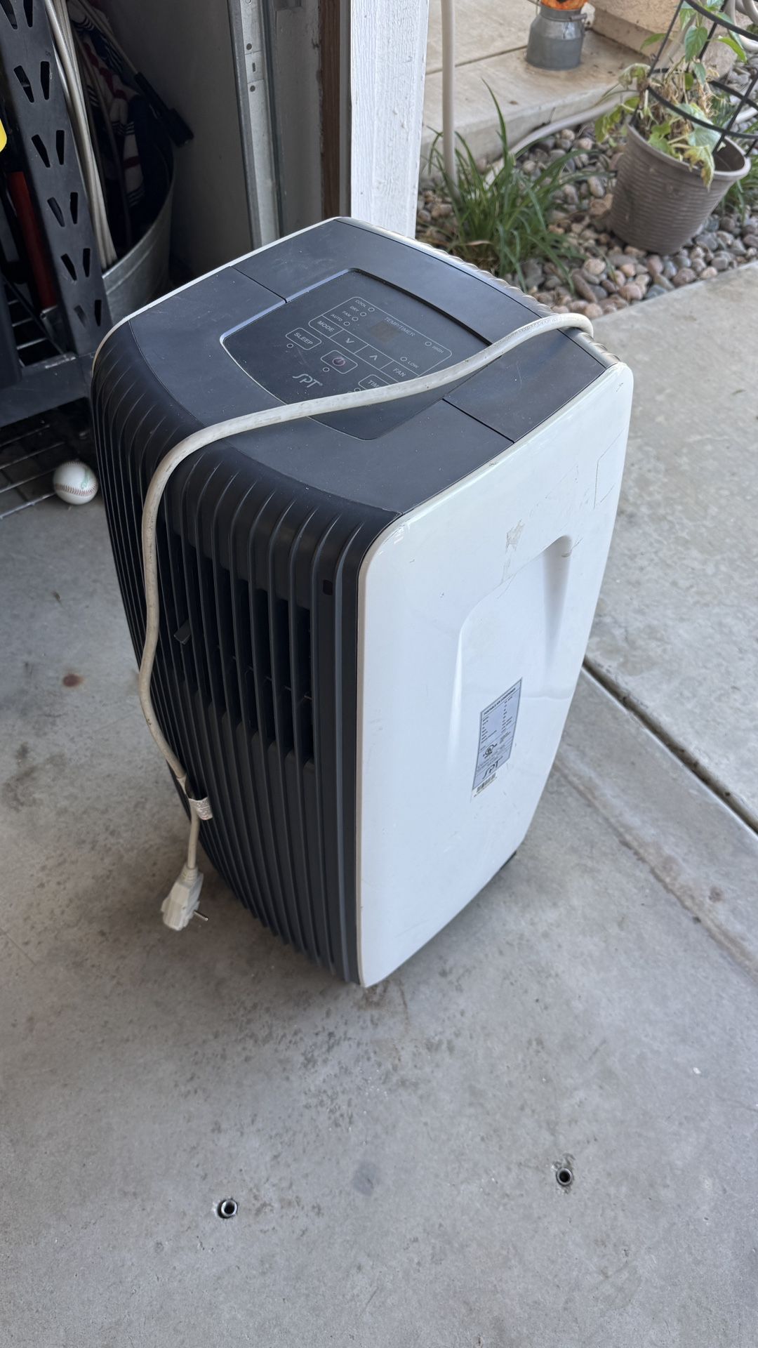 Movable AC unit