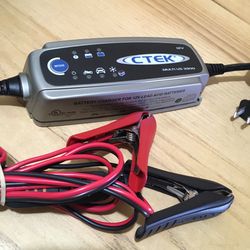 CTRK Multi US 3300 Battery Charger For RV, Motor Cycle Or Hyper Car