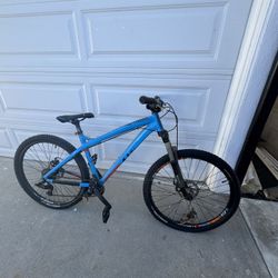 Diamond hook Mountain bike