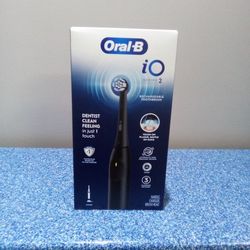 Oral-B     IO Series2 Rechargeable Toothbrush 