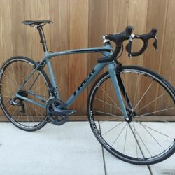 2017 Trek Emonda SLR 9 RSL (Super Light RACE / Race Shop Limited) frameset in immaculate condition Color: Matte Battleship Blue/Gray