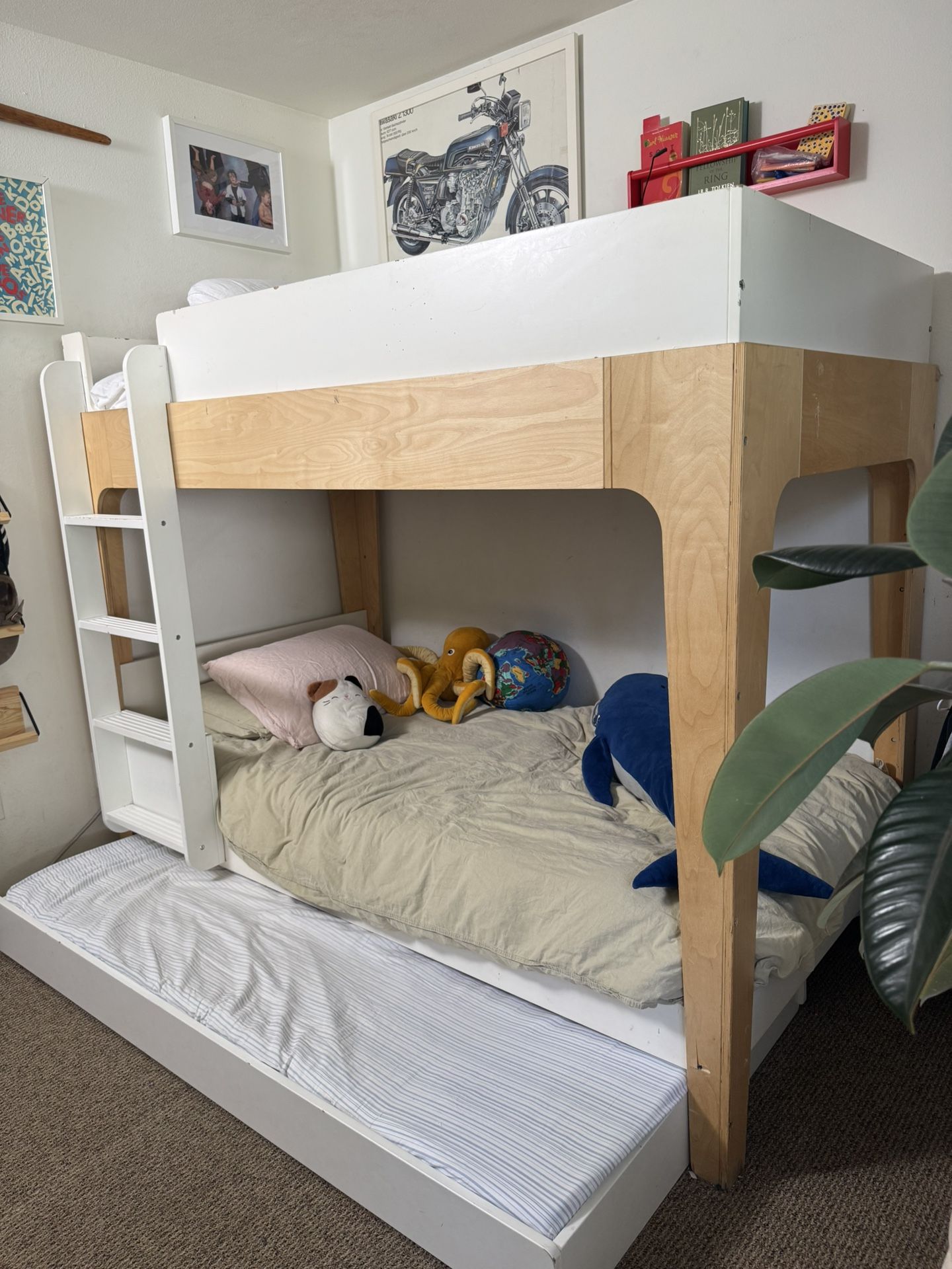 Oeuf Bunk Bed + Trundle