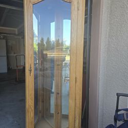 Corner Hutch