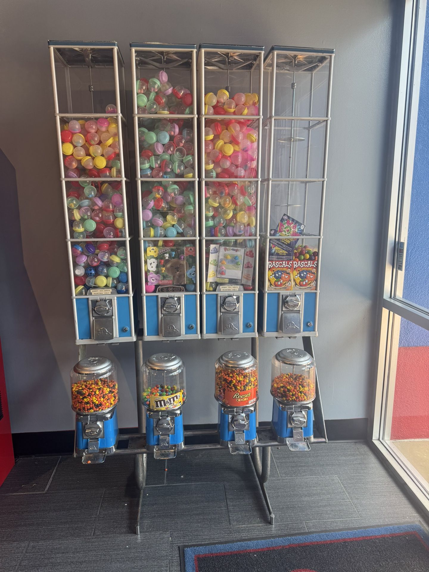 Beaver Candy Machine