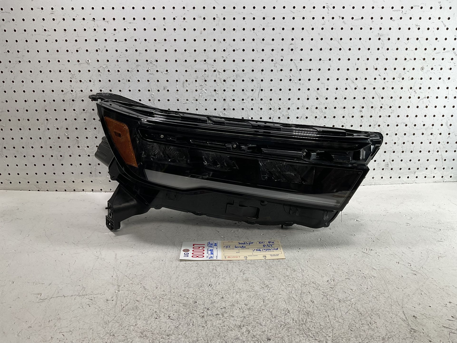 2023 2025 HONDA PILOT RIGHT SIDE HEADLIGHT LAMP OEM