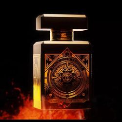 Elevate Your Aura: Premium Oud for Greatness Scent-Limited Stock!