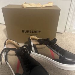 Burberry Woman’s Shoes 