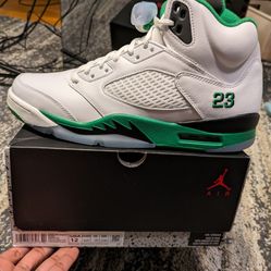 Jordan 5 Retro Lucky Green Size 8.5M