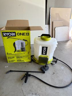 Ryobi 18V ONE+ 4 Gallon Backpack Chemical Sprayer Kit